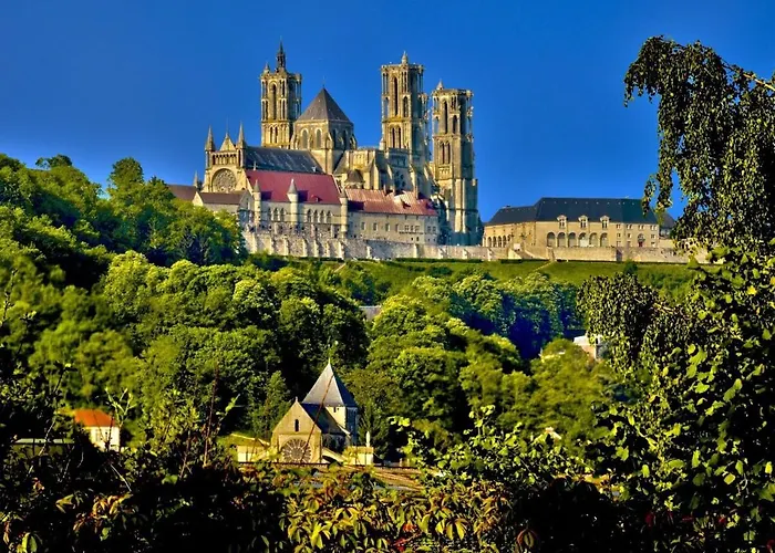 Le Des Remparts شقة لووْ